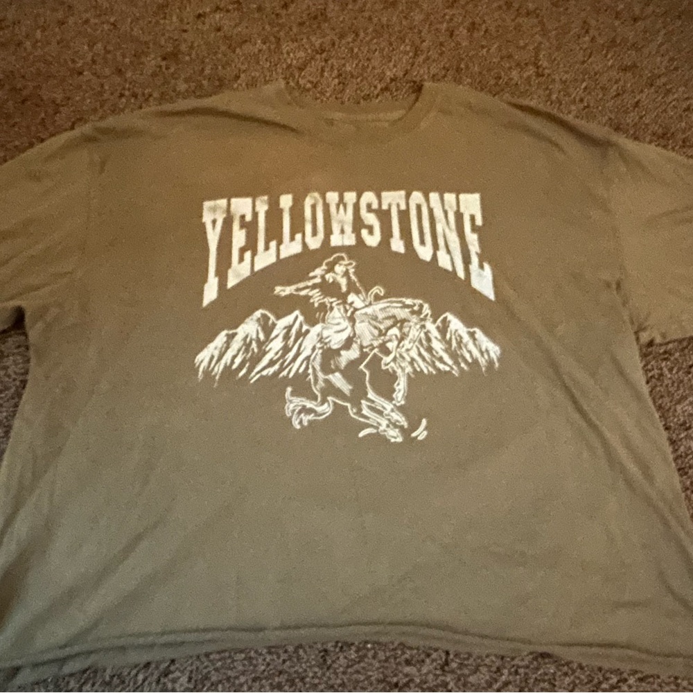 Yellowstone Graphic T-Shirt - Green/Brown